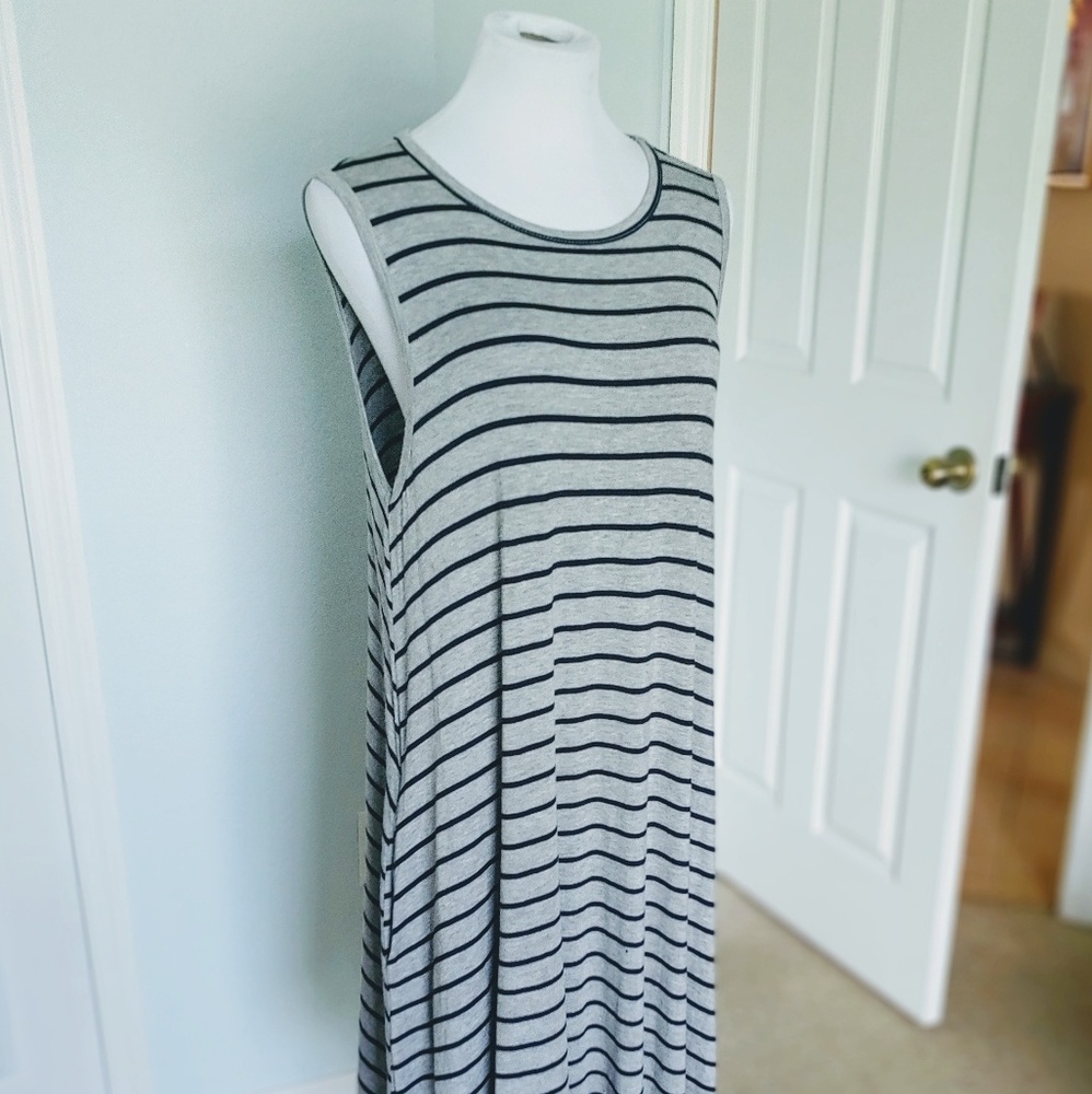 Honey and Lace Piphany Sunnyvale Sleeveless Dress